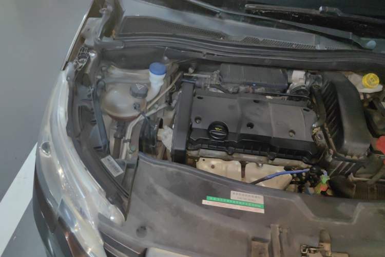 Used Peugeot 2008 2014 1.6L Automatic Fashion Edition Engine Bay Right