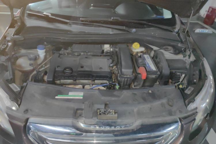 Used Peugeot 2008 2014 1.6L Automatic Fashion Edition Engine Bay