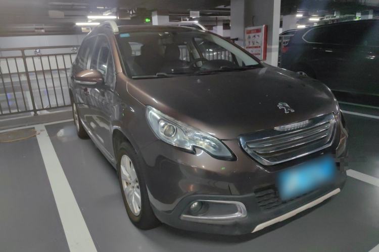 Used Peugeot 2008 2014 1.6L Automatic Fashion Edition Front Right 45 Deg