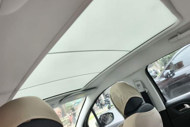 Used Peugeot 2008 2014 1.6L Automatic Fashion Edition Headliner