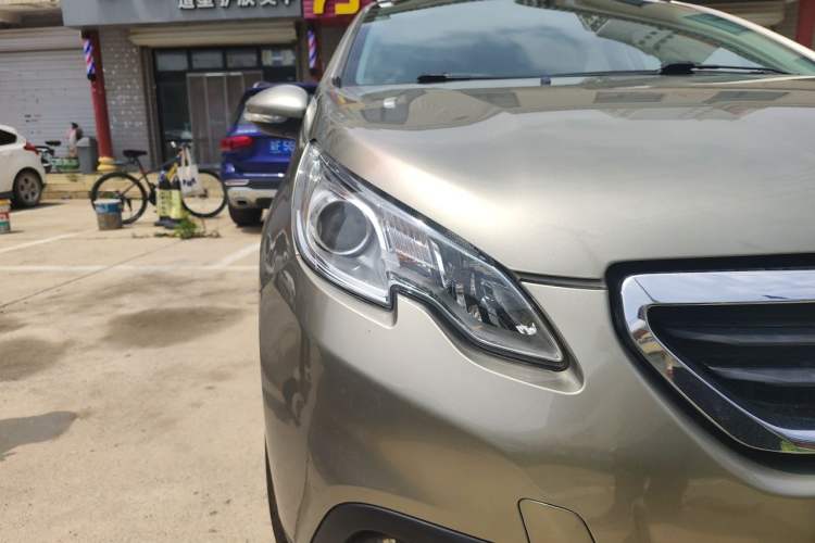 Used Peugeot 2008 2014 1.6L Automatic Trend Edition Right Front Headlight