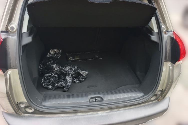 Used Peugeot 2008 2014 1.6L Automatic Fashion Edition Trunk