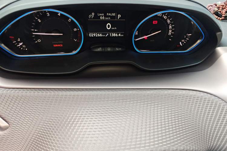 Used Peugeot 2008 2014 1.6L Automatic Navigation Edition Instrument Cluster