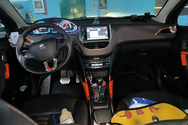 Used Peugeot 2008 2014 1.6L Automatic Navigation Edition Center Console