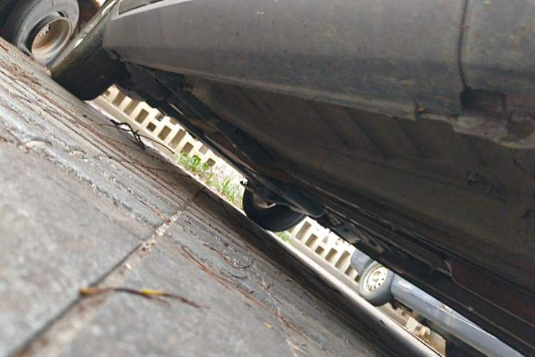 Used Peugeot 2008 2014 1.6L Manual Fashion Edition Chassis Front Right