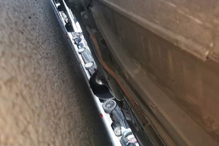 Used Peugeot 2008 2014 1.6L Manual Trend Edition Chassis Front Right