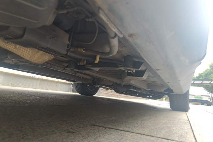 Used Peugeot 2008 2014 1.6L Automatic Trend Edition Chassis Rear Right