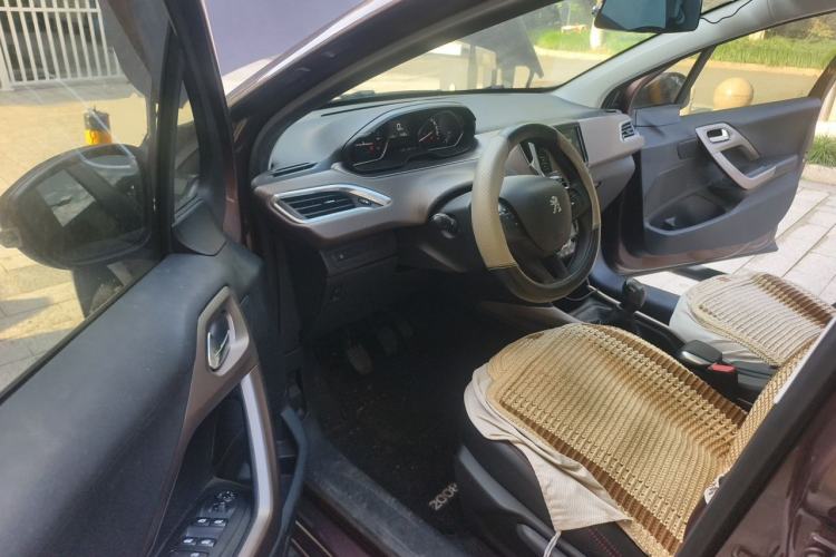 Used Peugeot 2008 2014 1.6L Manual Fashion Edition Driver Seat