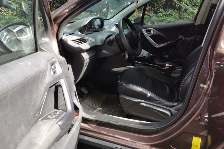 Used Peugeot 2008 2014 1.6L Manual Fashion Edition Driver Seat
