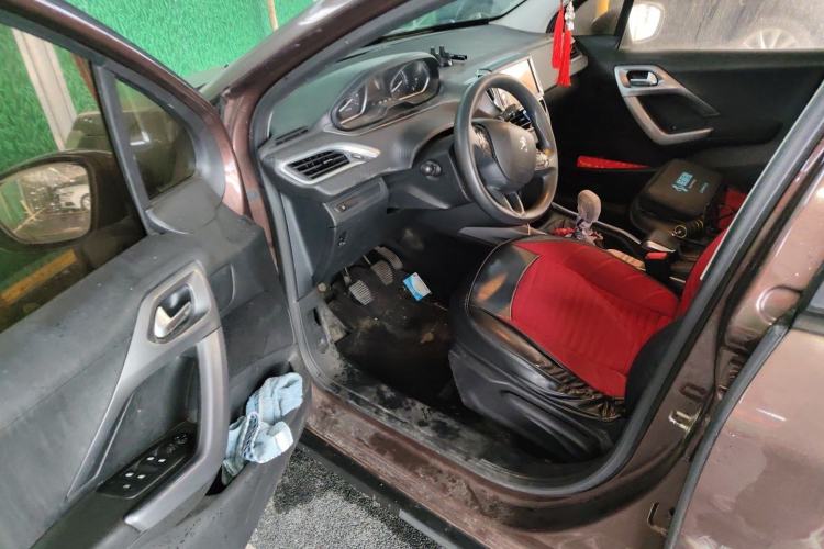 Used Peugeot 2008 2014 1.6L Manual Fashion Edition Driver Seat
