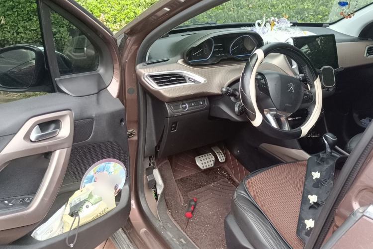 Used Peugeot 2008 2014 1.6L Automatic Navigation Edition Driver Seat