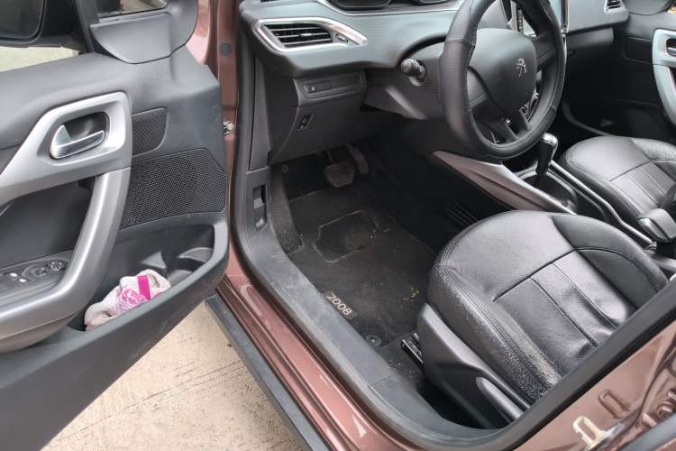 Used Peugeot 2008 2014 1.6L Automatic Trend Edition Driver Seat