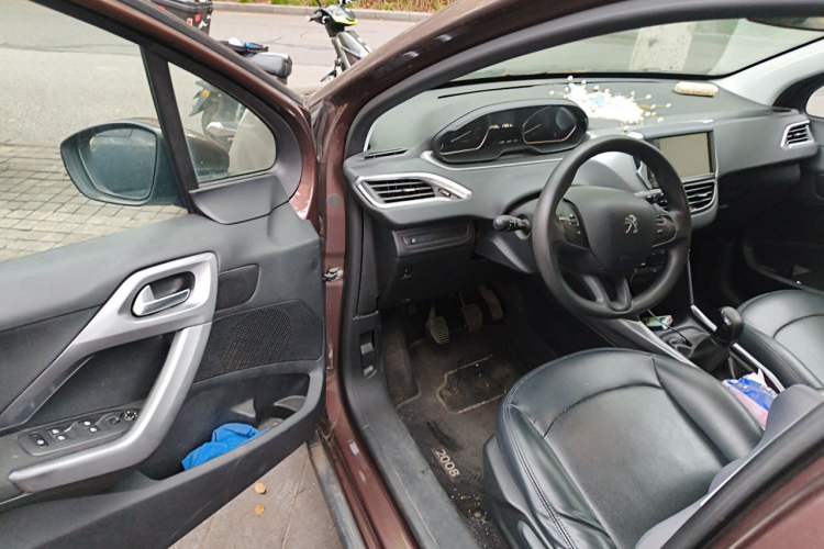 Used Peugeot 2008 2014 1.6L Manual Fashion Edition Driver Seat
