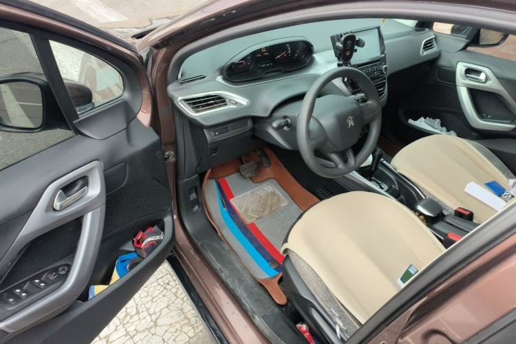 Used Peugeot 2008 2014 1.6L Automatic Trend Edition Driver Seat