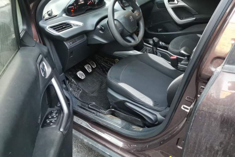 Used Peugeot 2008 2014 1.6L Manual Trend Edition Driver Seat