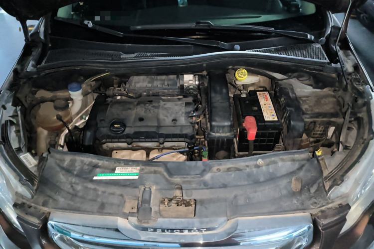 Used Peugeot 2008 2014 1.6L Automatic Navigation Edition Engine Bay