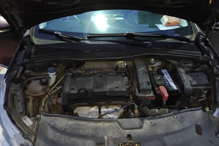 Used Peugeot 2008 2014 1.6L Manual Fashion Edition Engine Bay