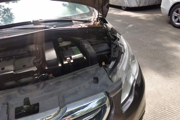 Used Peugeot 2008 2014 1.6L Manual Fashion Edition Engine Bay Left