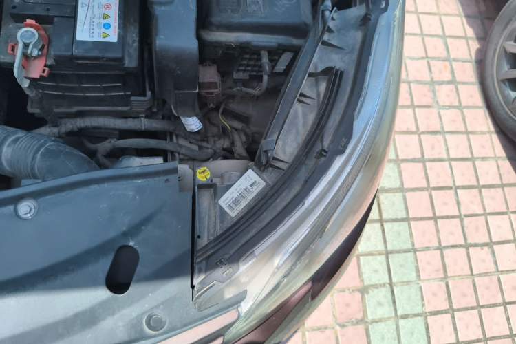 Used Peugeot 2008 2014 1.6L Automatic Trend Edition Engine Bay Left