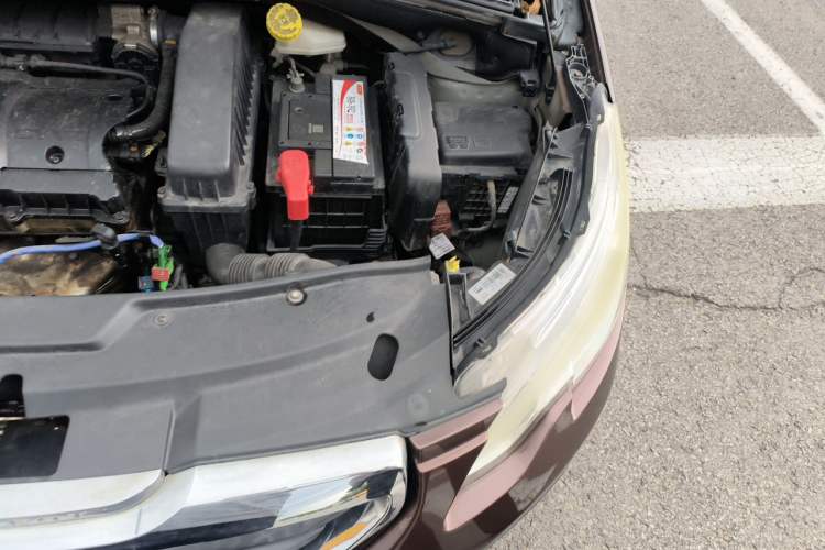 Used Peugeot 2008 2014 1.6L Automatic Trend Edition Engine Bay Left