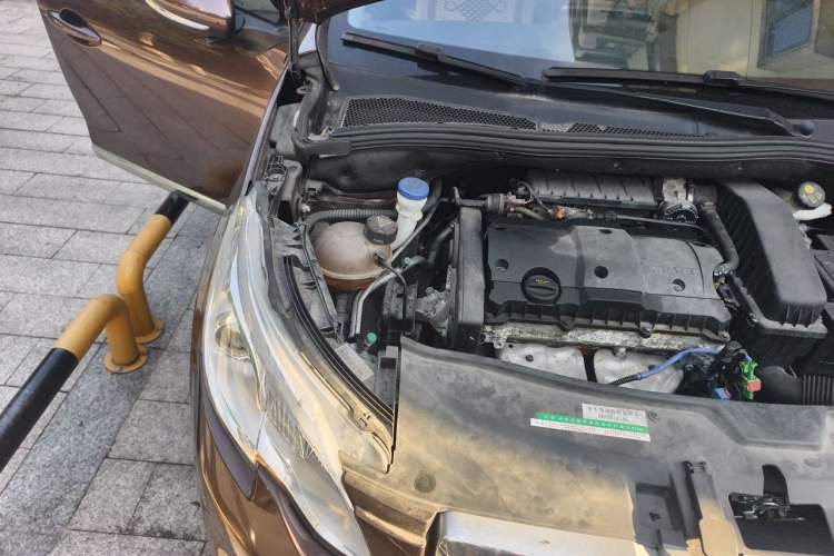 Used Peugeot 2008 2014 1.6L Manual Fashion Edition Engine Bay Right