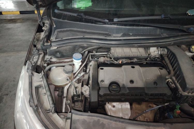 Used Peugeot 2008 2014 1.6L Automatic Fashion Edition Engine Bay Right