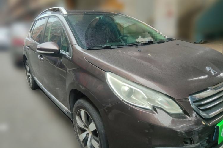 Used Peugeot 2008 2014 1.6L Automatic Navigation Edition Front Right 45 Deg