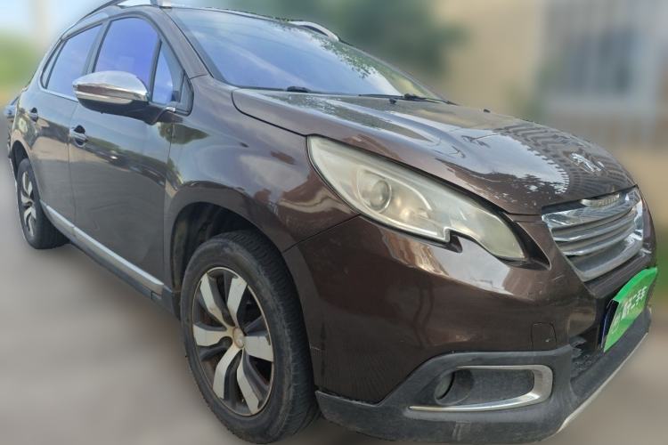 Used Peugeot 2008 2014 1.6L Automatic Navigation Edition Front Right 45 Deg