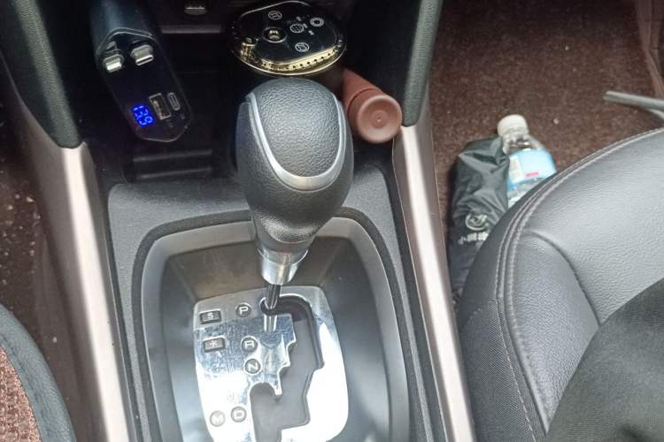 Used Peugeot 2008 2014 1.6L Automatic Navigation Edition Gear Lever