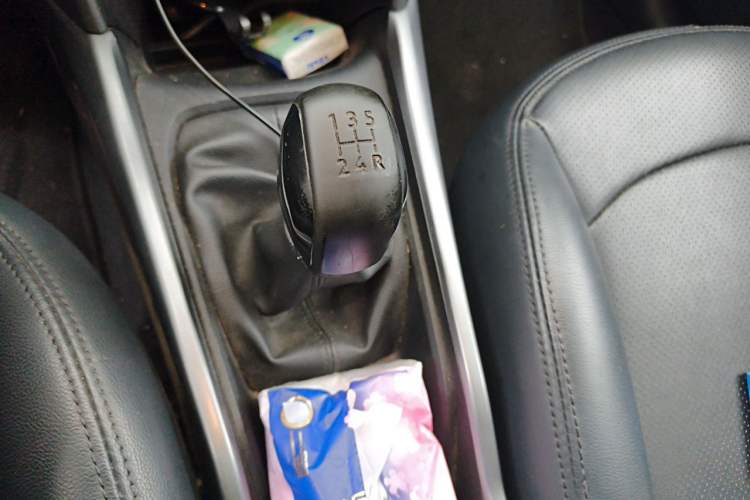 Used Peugeot 2008 2014 1.6L Manual Fashion Edition Gear Lever