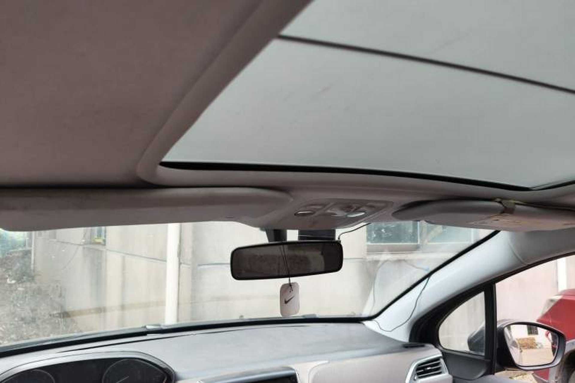 Used Peugeot 2008 2014 1.6L Automatic Fashion Edition Headliner