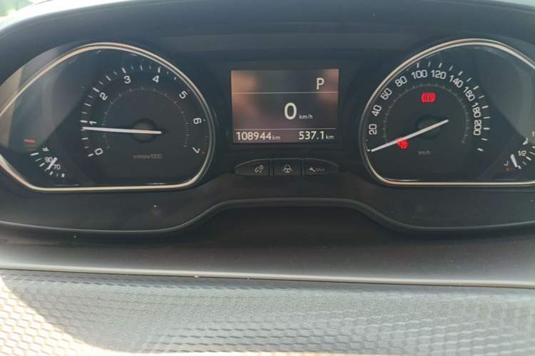Used Peugeot 2008 2014 1.6L Automatic Fashion Edition Instrument Cluster
