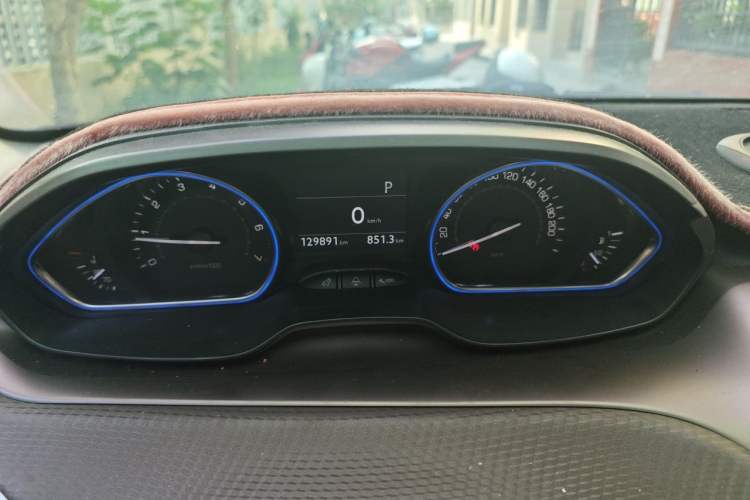 Used Peugeot 2008 2014 1.6L Automatic Navigation Edition Instrument Cluster