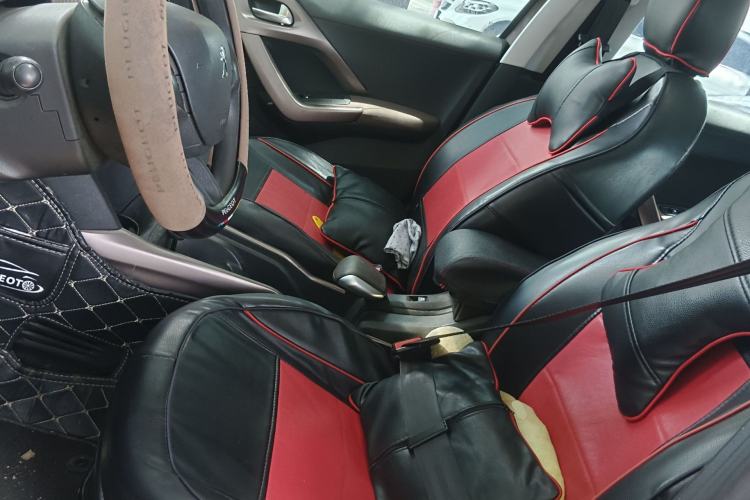Used Peugeot 2008 2014 1.6L Automatic Fashion Edition Left Front Seat