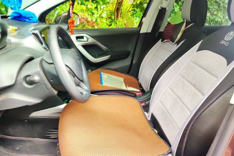 Used Peugeot 2008 2014 1.6L Automatic Fashion Edition Left Front Seat