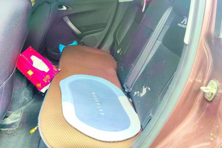 Used Peugeot 2008 2014 1.6L Automatic Fashion Edition Left Rear Seat