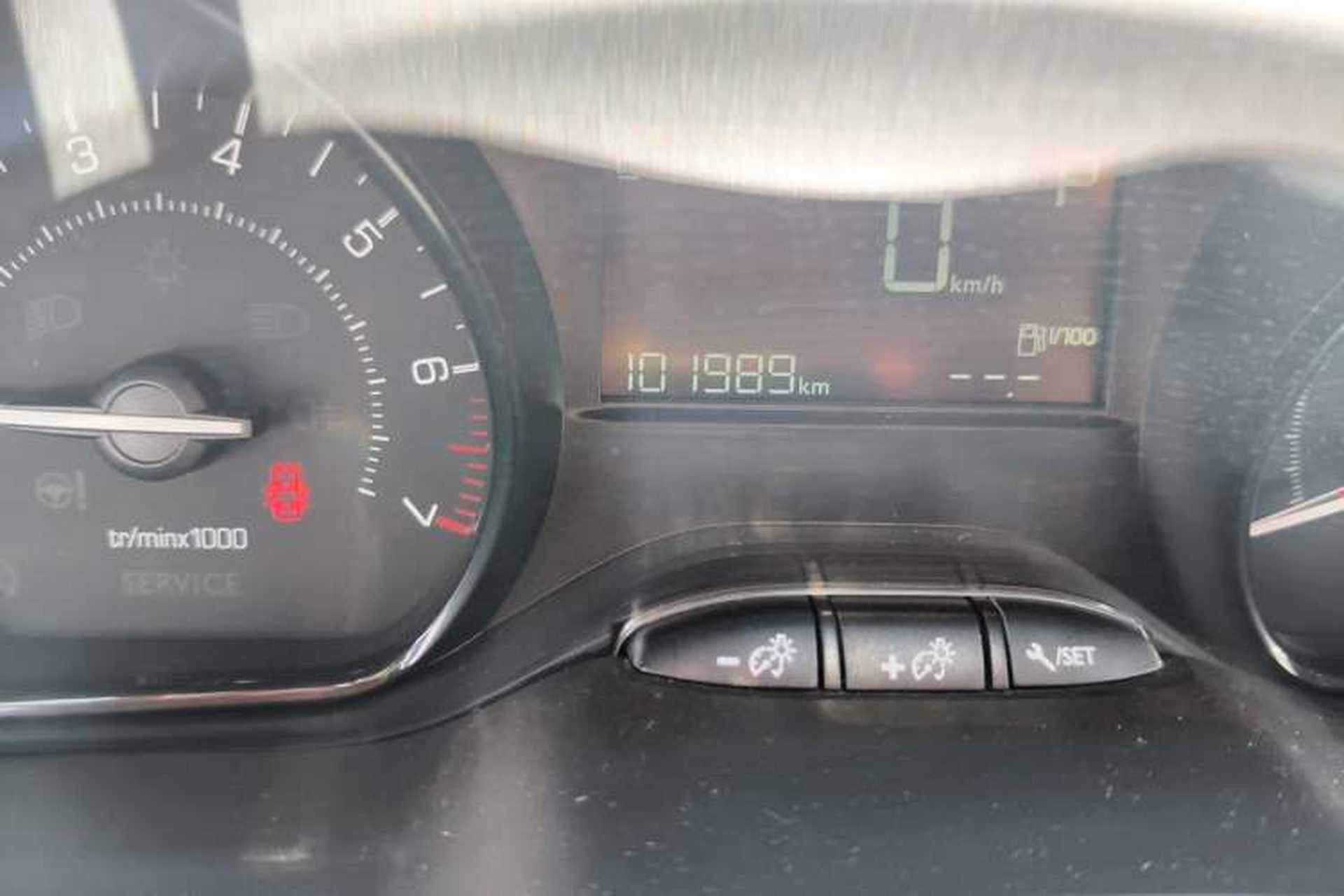 Used Peugeot 2008 2014 1.6L Automatic Trend Edition Odometer Close Up