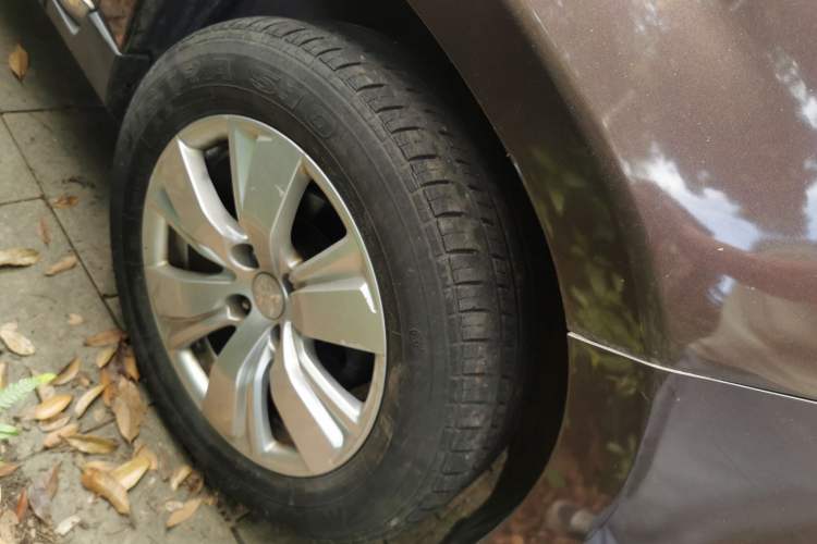 Used Peugeot 2008 2014 1.6L Manual Fashion Edition Right Front Wheel Hub