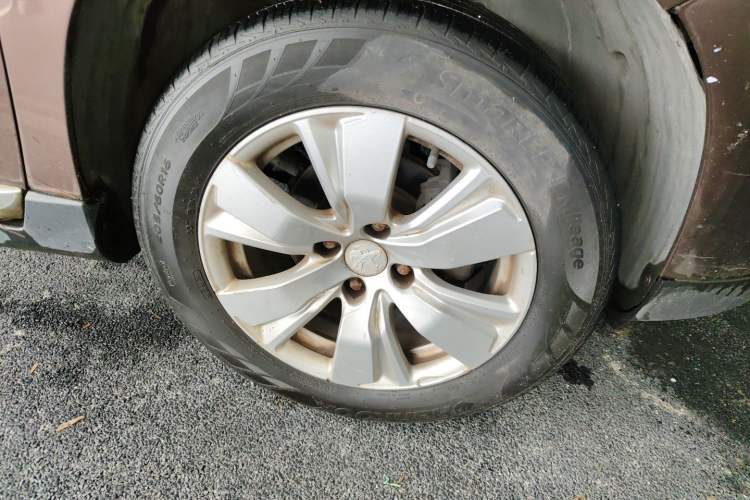 Used Peugeot 2008 2014 1.6L Manual Fashion Edition Right Front Wheel Hub