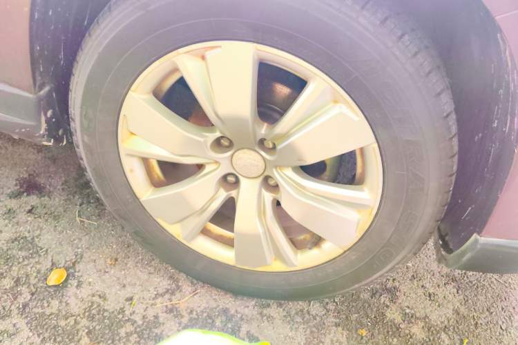 Used Peugeot 2008 2014 1.6L Automatic Fashion Edition Right Front Wheel Hub