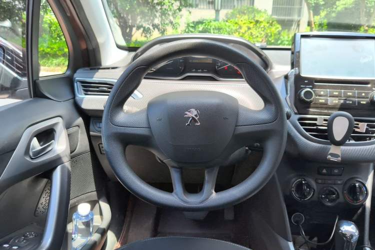 Used Peugeot 2008 2014 1.6L Automatic Trend Edition Steering Wheel