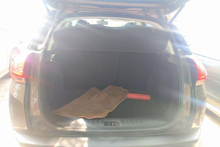 Used Peugeot 2008 2014 1.6L Automatic Fashion Edition Trunk