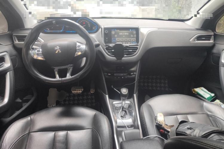 Used Peugeot 2008 2014 1.6L Automatic Navigation Edition Center Console