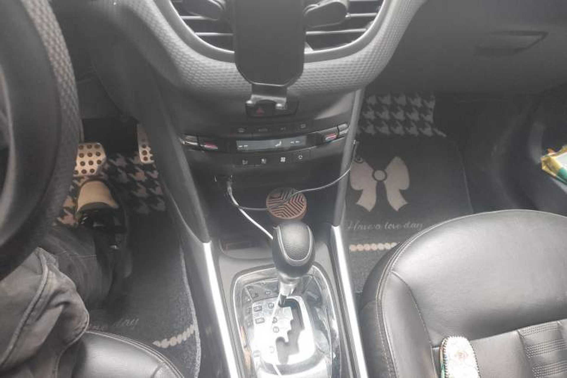 Used Peugeot 2008 2014 1.6L Automatic Navigation Edition Gear Lever