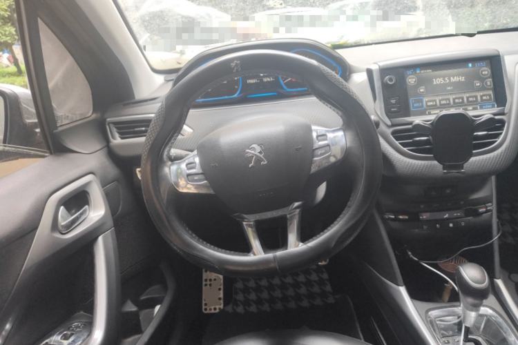 Used Peugeot 2008 2014 1.6L Automatic Navigation Edition Steering Wheel