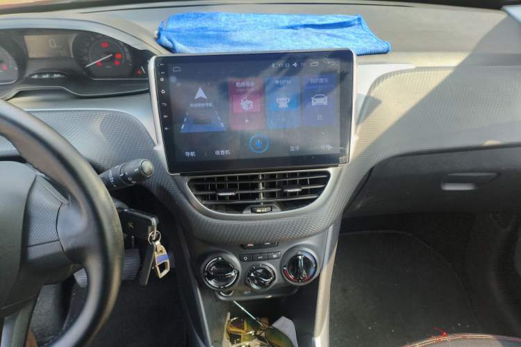 Used Peugeot 2008 2014 1.6L Manual Trend Edition Audio And AC Panel