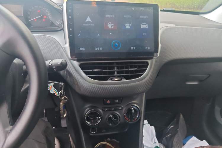 Used Peugeot 2008 2014 1.6L Manual Trend Edition Audio And AC Panel