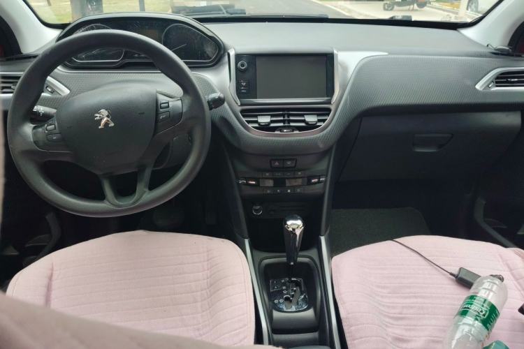 Used Peugeot 2008 2014 1.6L Automatic Fashion Edition Center Console