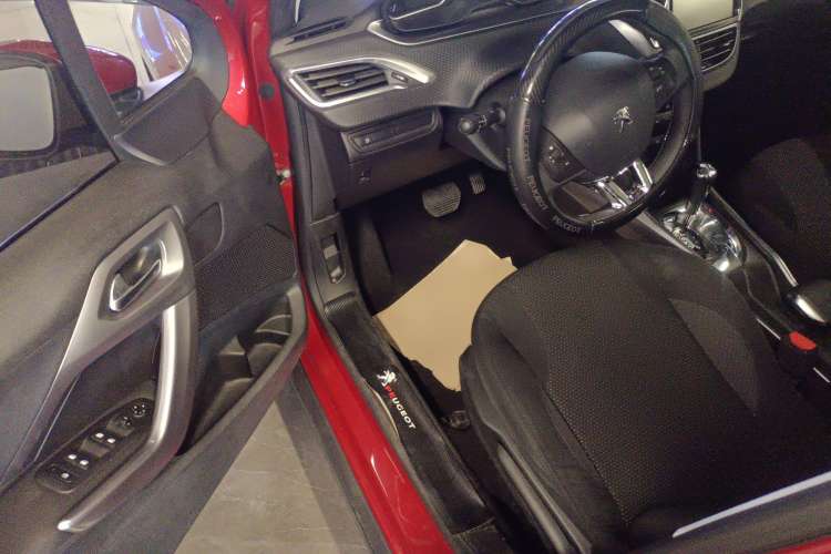 Used Peugeot 2008 2014 1.6L Automatic Fashion Edition Driver Seat