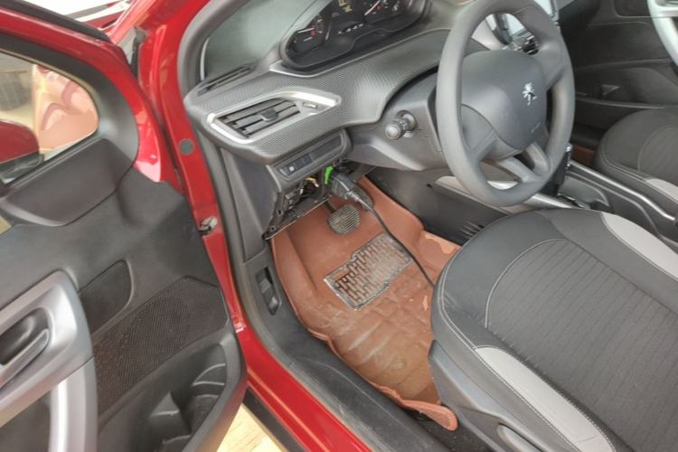 Used Peugeot 2008 2014 1.6L Automatic Trend Edition Driver Seat